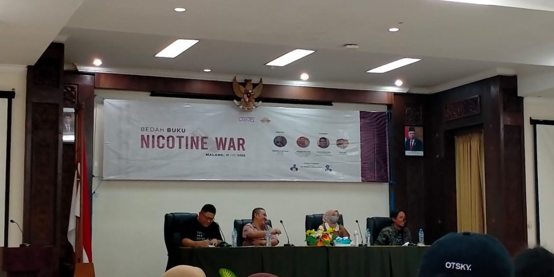 Nicotine War Bedah Siasat Korporasi Farmasi Kontrol Tembakau